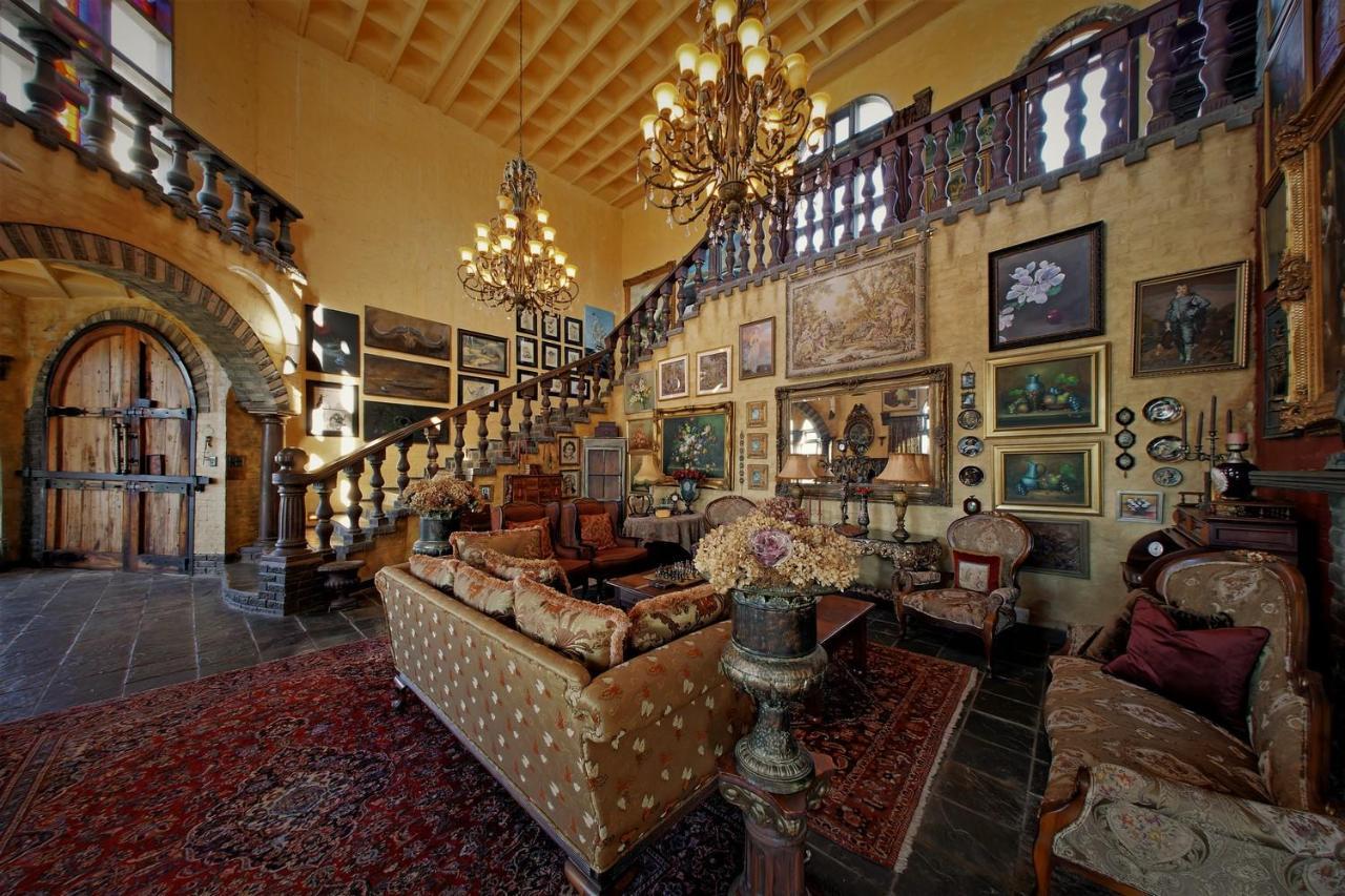 Bygracealone Manor Hotel Outeniekwa Ngoại thất bức ảnh