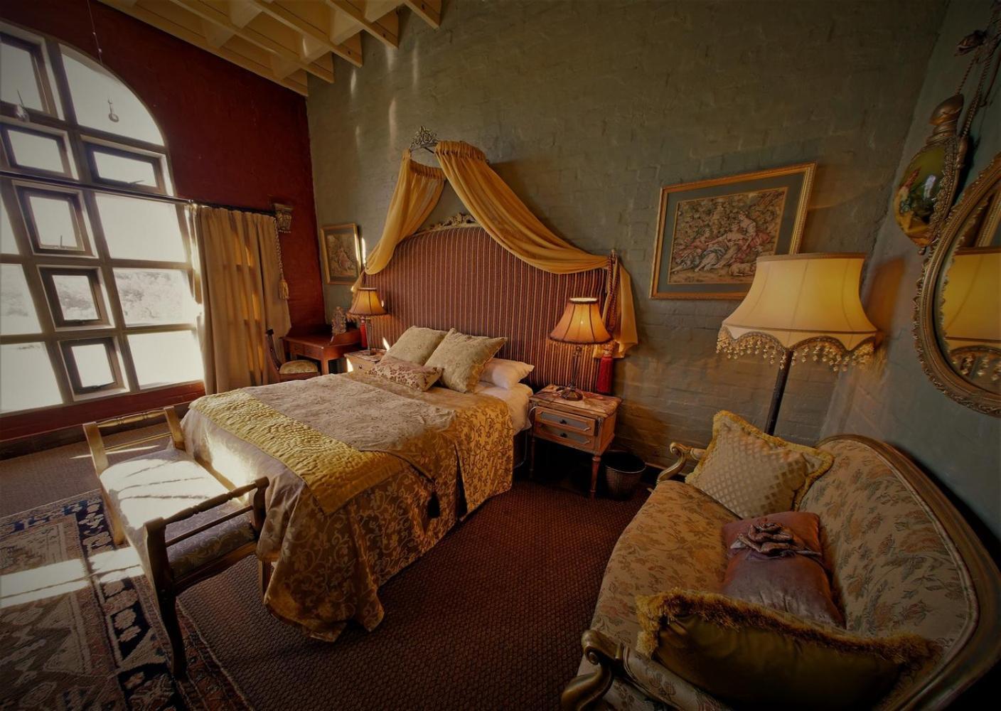 Bygracealone Manor Hotel Outeniekwa Ngoại thất bức ảnh